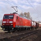 145 056-8 mit einem gem. Güterzug