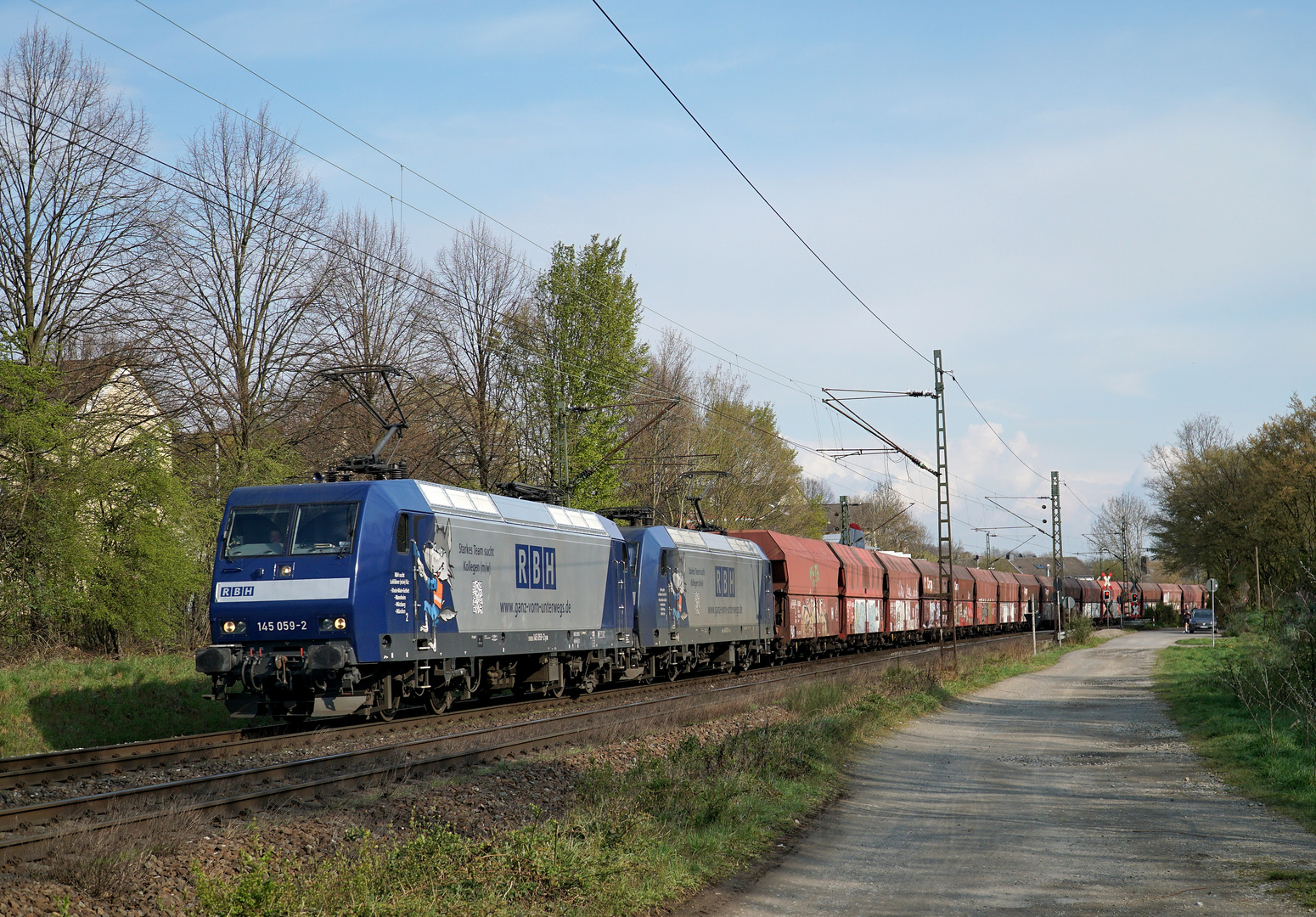 145 059-2 + 145 072-5--RBH-- am 14.04.21 in Leverkusen Alkenrath