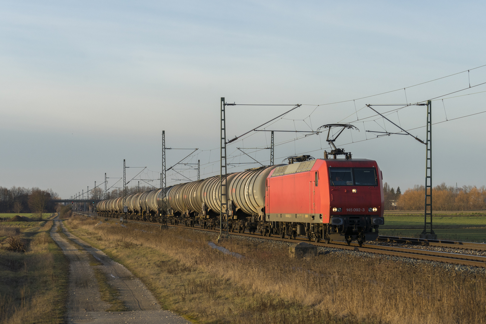 145 092 mit Kessel auf der Bamberger Schiene.