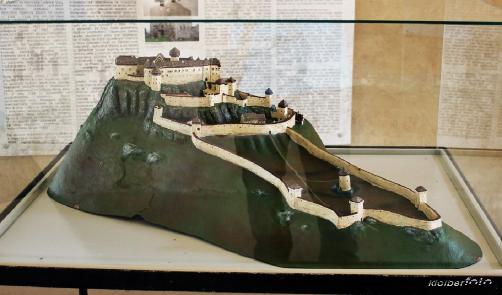 (145) model zipser burg (slovakei)