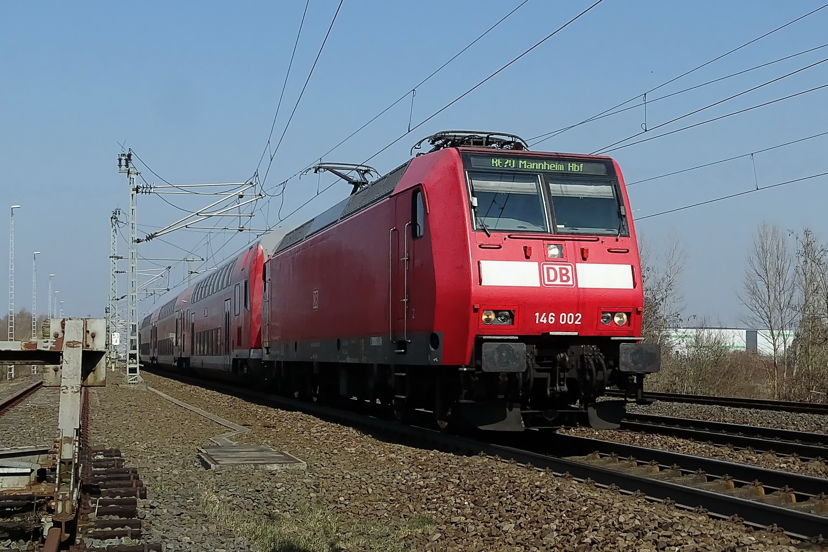 146 002 DB mit RE70 auf dem Weg nach Mannheim