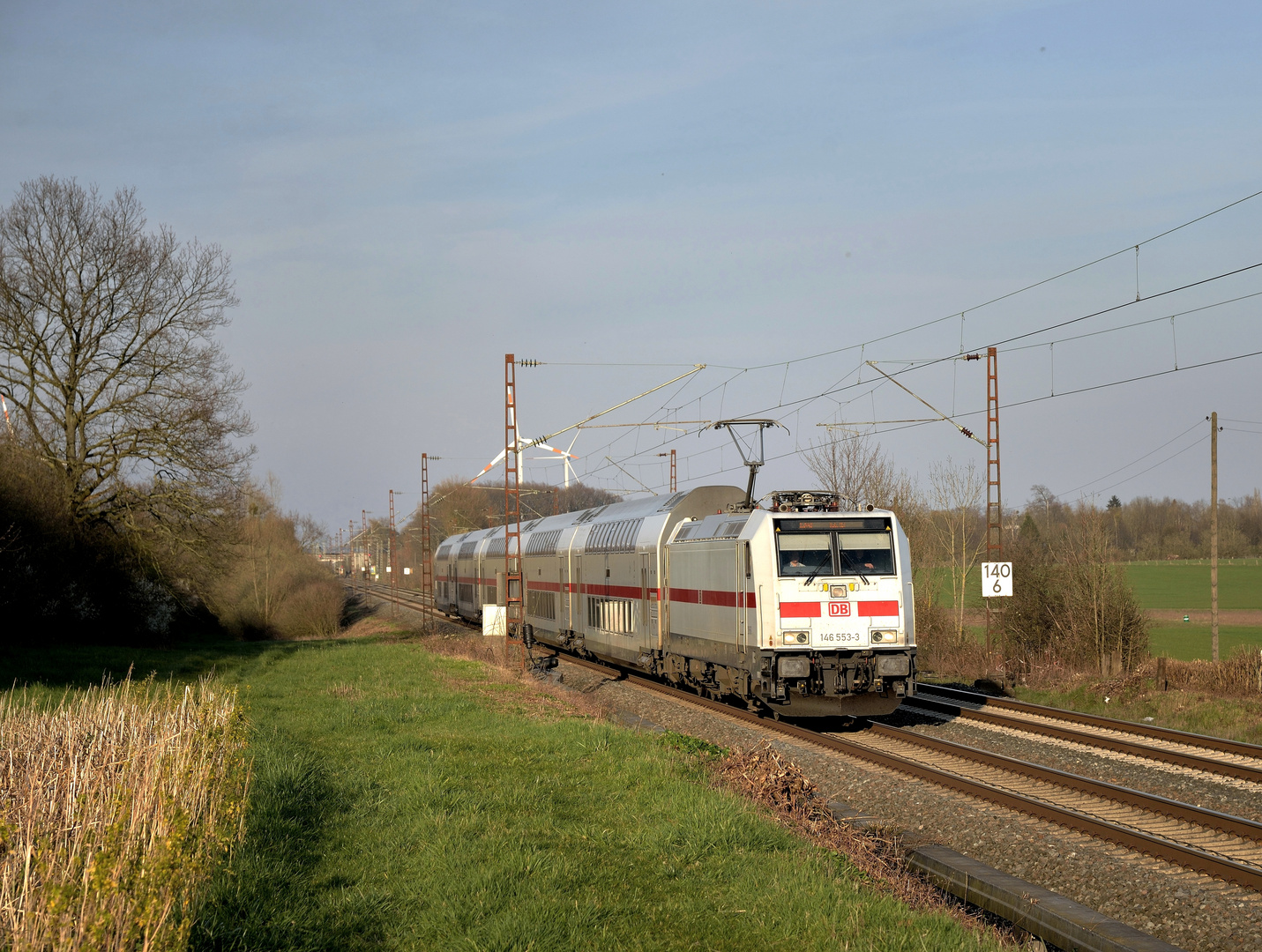 146 553-3 mit IC2 am 18.03.20 in Nordbögge