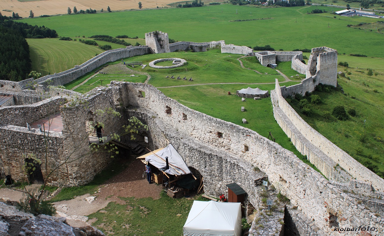 (150) zipser burg 2 (slovakei)