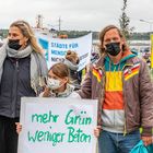 1500 Menschen beim Klimastreik von Fridays for Future in Rostock