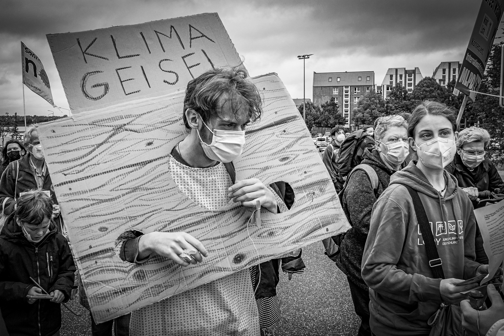 1500 Menschen beim Klimastreik von Fridays for Future in Rostock