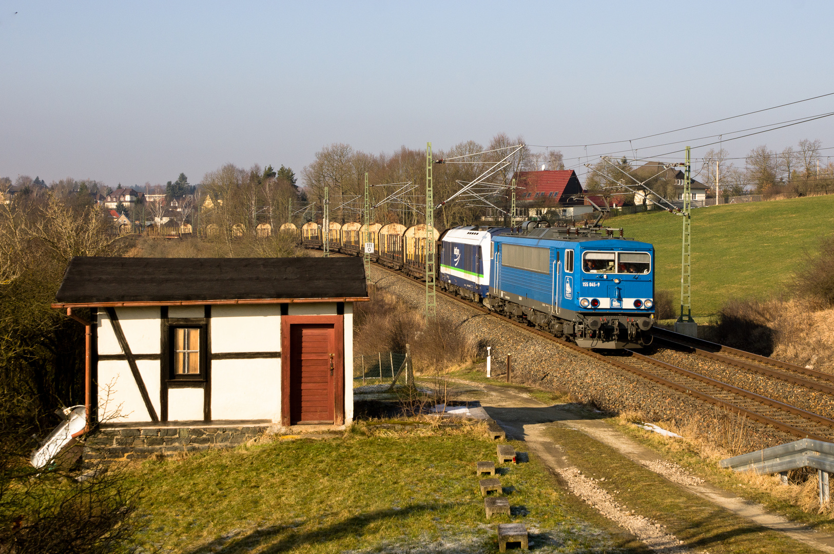 15.02.15 155 045 und 223 152 PRESS Leerholz gelber groß 1