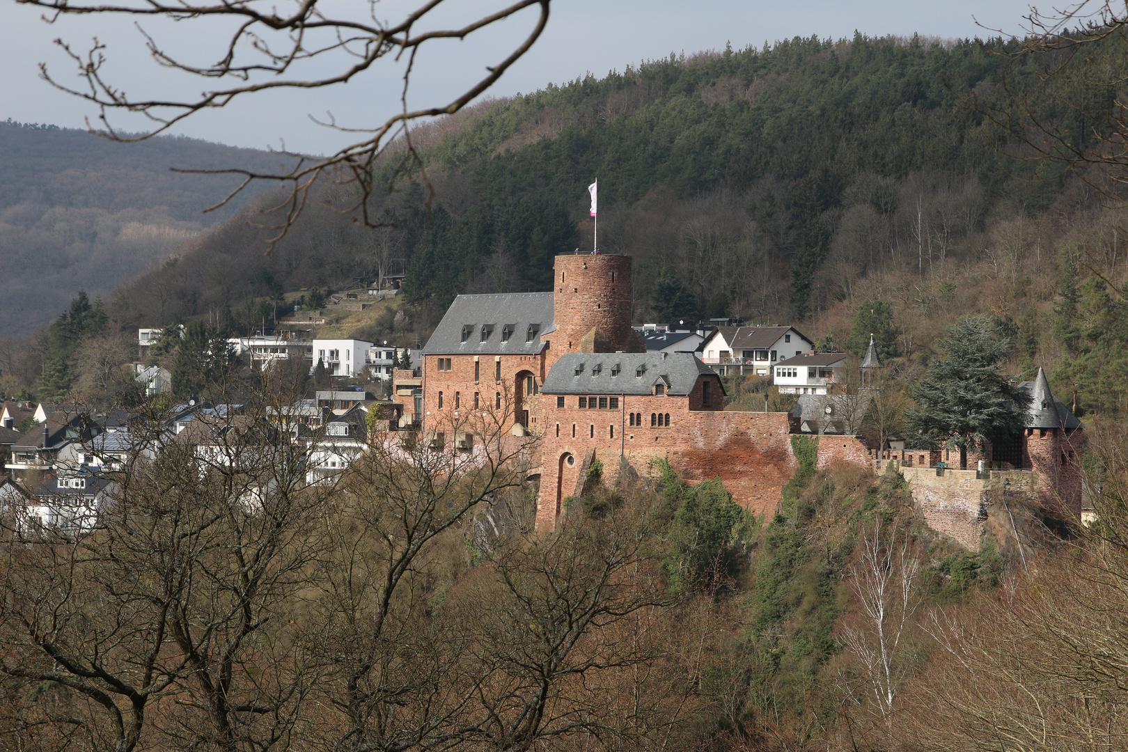 15049 Spot auf Burg Hengebach