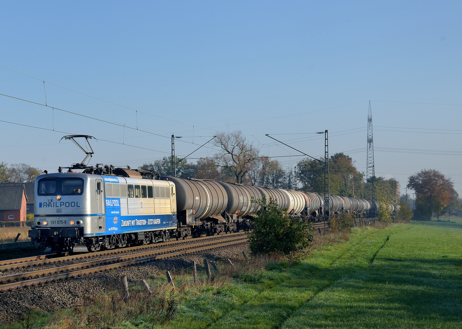 151 075-9 --Railpool -LDK-- am 10.11.20 in Hamm-Neustadt
