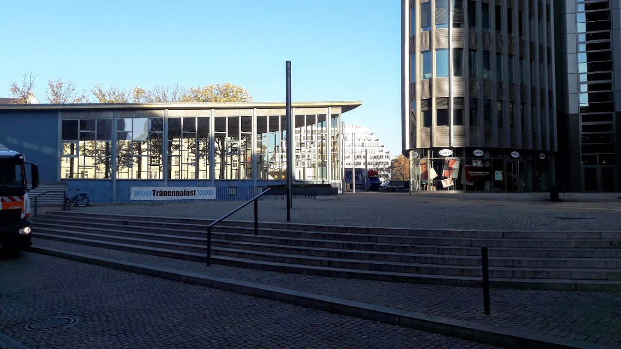 15.11.2019 Berlin  ehem. Ausreisehalle Bahnhof Friedrichstraße  im Morgenlicht