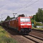 152 008-5 DB mit einem gem. Güterzug durchfährt den Bahnhof Wolfskehlen