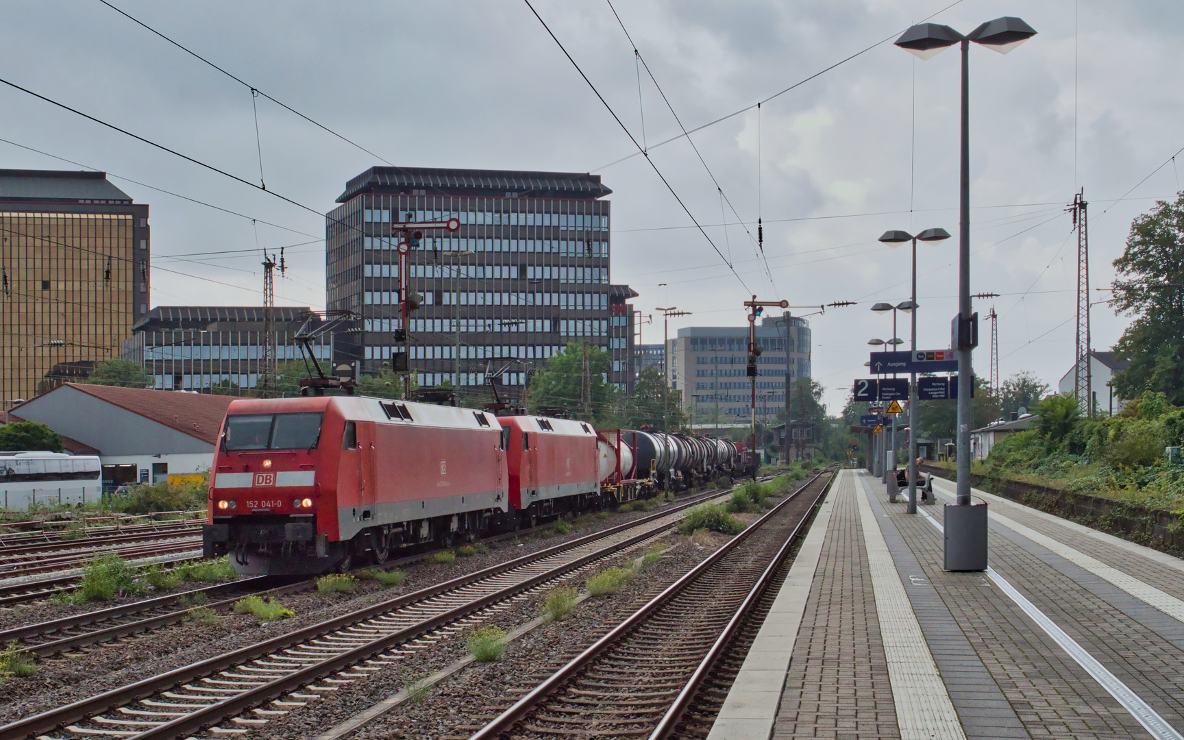 152er Doppeltraktion in Düsseldorf-Rath