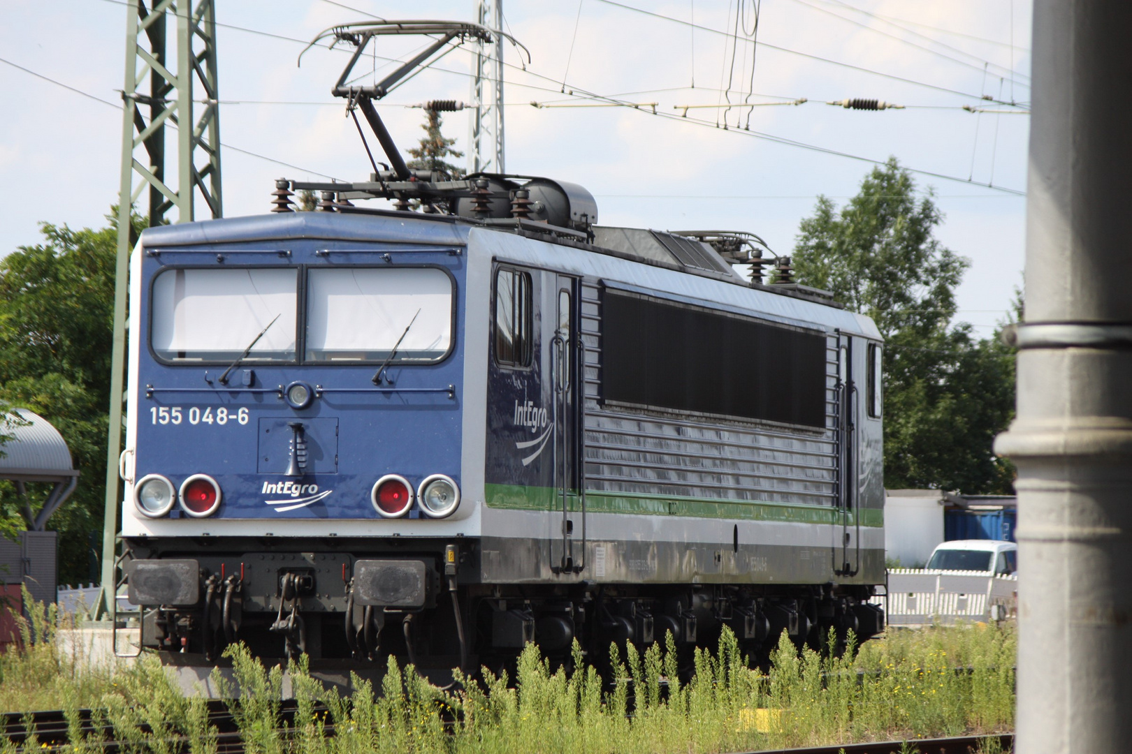 155 048 fährt aus Stendal Hbf ab