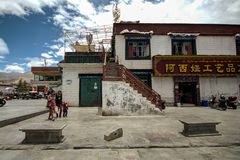 155 - Lhasa (Tibet) - Bakuo Street in close vicinity to Jokhang Temple