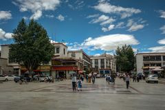 156 - Lhasa (Tibet) - Bakuo Street in close vicinity to Jokhang Temple