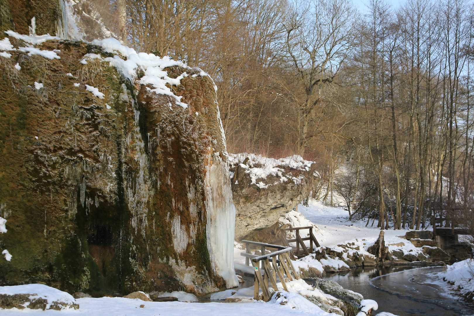 15758 geforener Wasserfall Dreimühlen (Serie 2017)