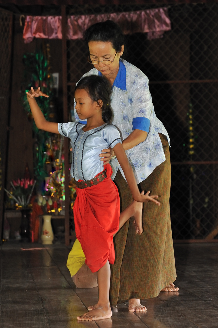 16 clase de baile de Apsara 