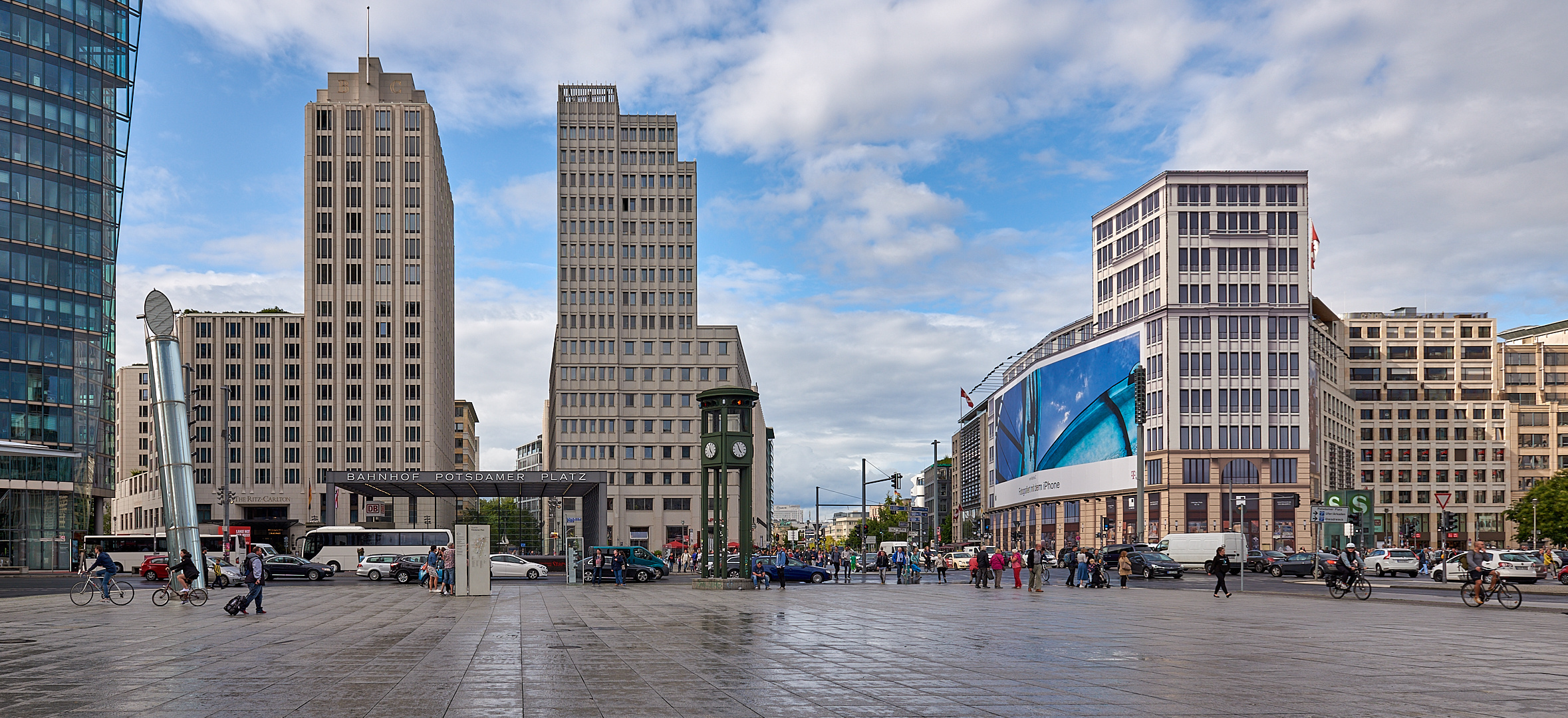 16 Uhr 56 am Potsdamer Platz...