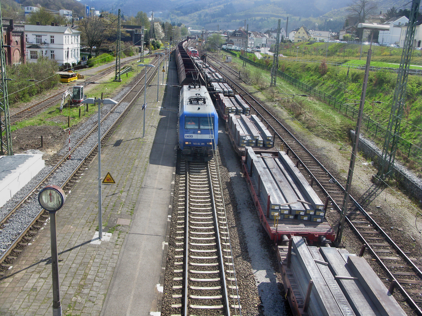 16.4.2012 E145 Durchfahrt Hohenlimburg Bhf