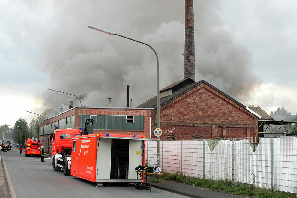 17.09.2008 Hagen:Brand in einer Fabrikhalle (1)