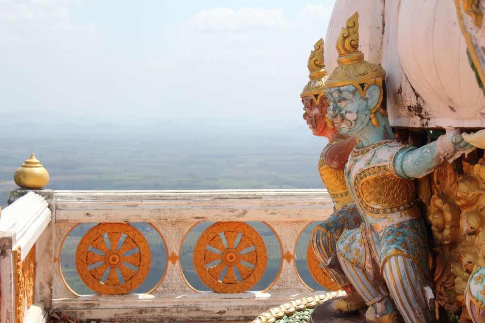 1732 Stufen später - ein wunderschöner thailändischer Tempel