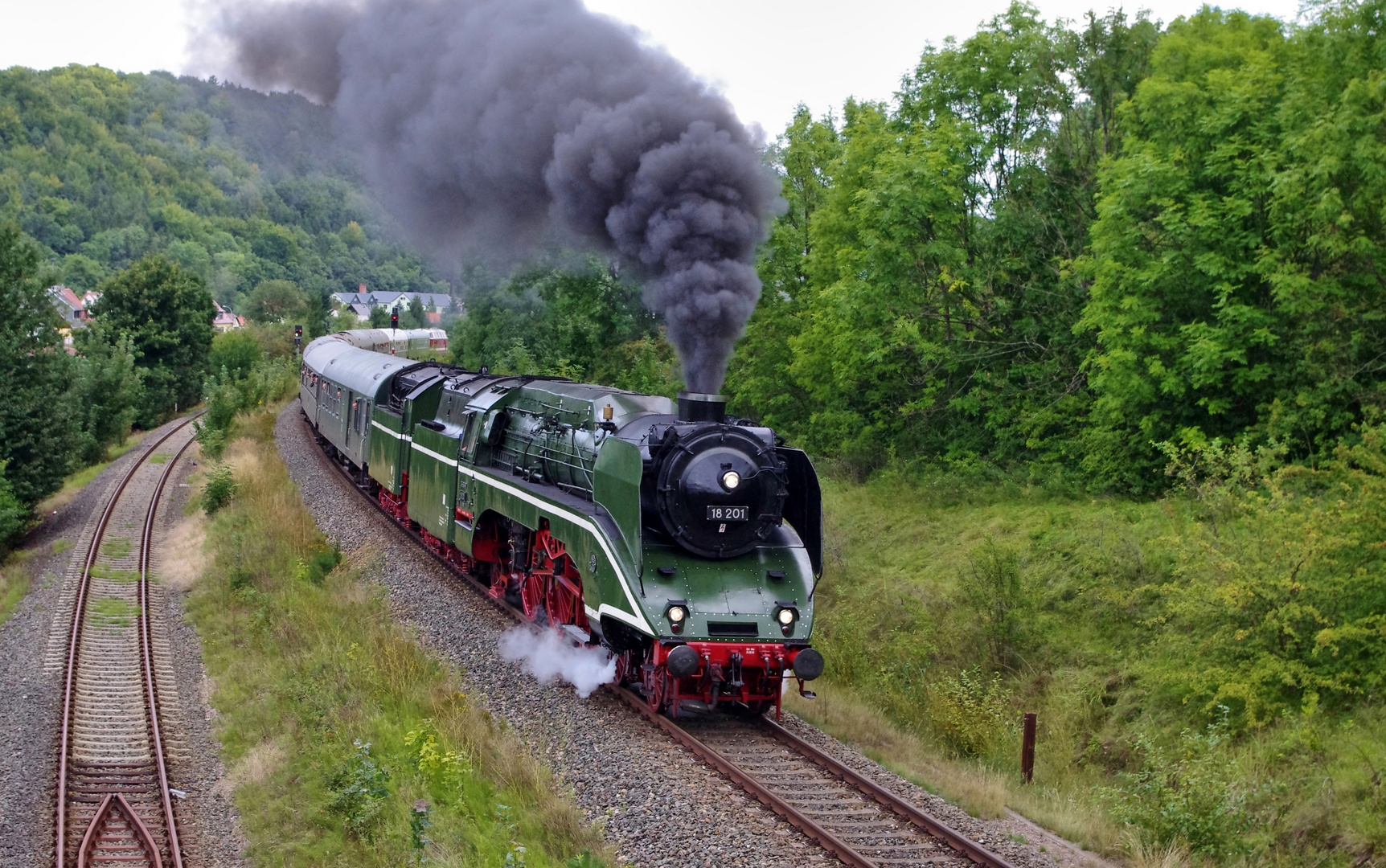 18 201 auf dem Weg nach Meiningen