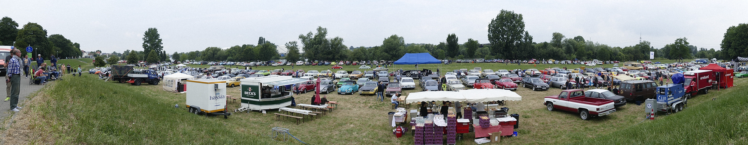  18. Klassikertreffen an den Opelvillen in Rüsselsheim