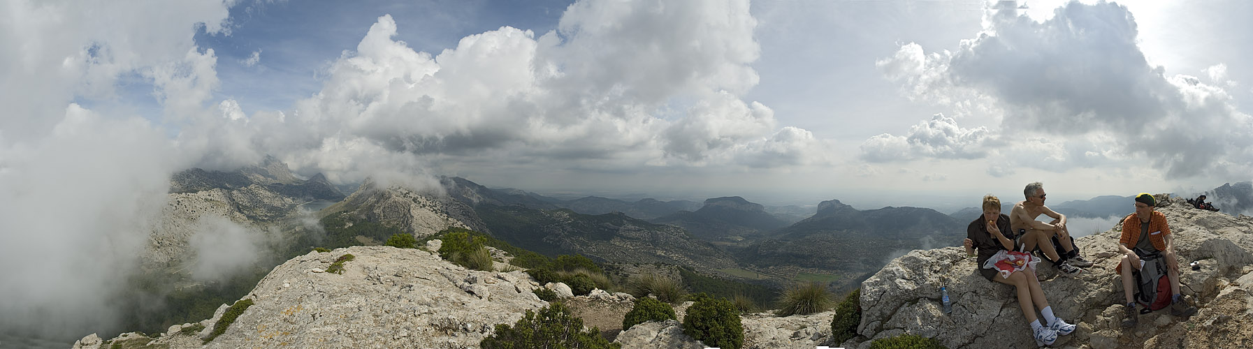 180° Blick aus 1100 m Höhe vom L'Ofre (Reload)