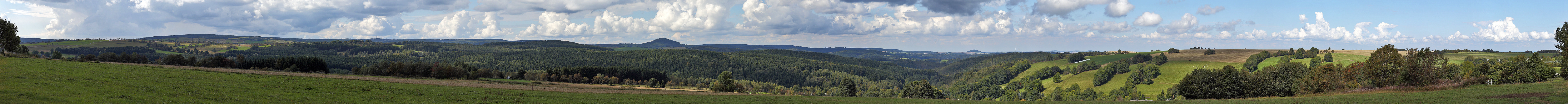 180 Grad Osterzgebirge mit dem Blick nach Westen gestern  von Fürstenwalde aus...