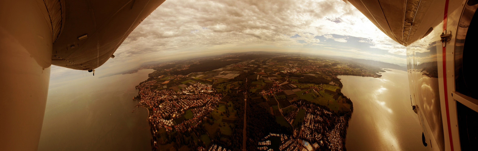 180° Panorama aus dem Zeppelin (Bodensee)