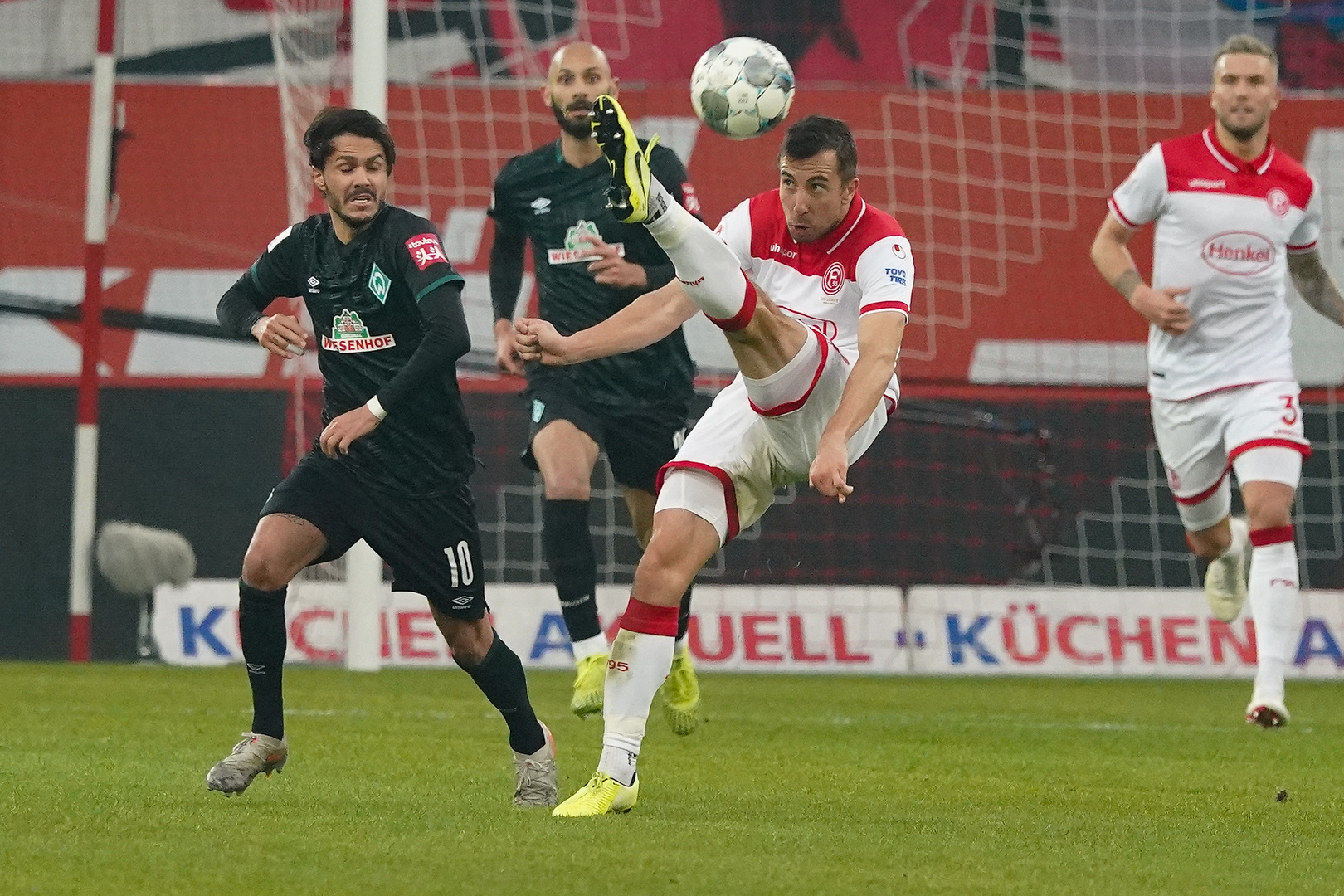 18.01.2020, Merkur Spielarena, Düsseldorf , GER, 1. FBL,  Fortuna Düsseldorf vs. SV Werder Bremen,