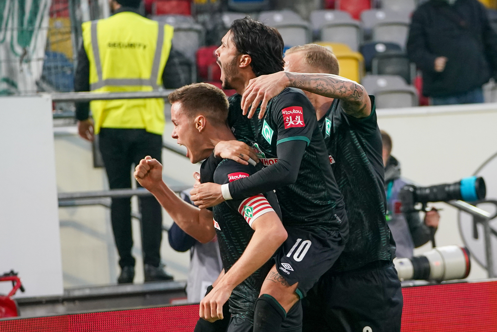 18.01.2020, Merkur Spielarena, Düsseldorf , GER, 1. FBL,  Fortuna Düsseldorf vs. SV Werder Bremen,