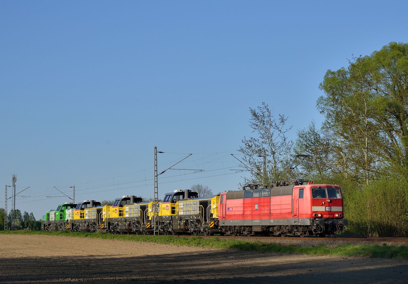 181 213-0 --SEL-- mit 4 DE18 SNCF am 20.04.20 in Kamen Werver-Heide