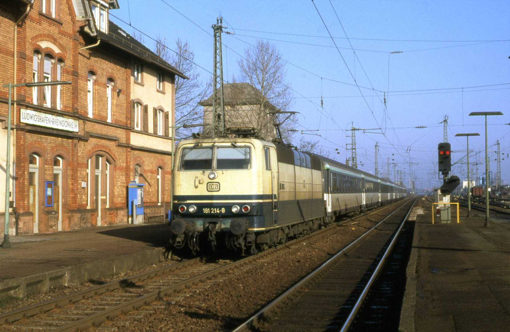 181 214 in Rheingönheim