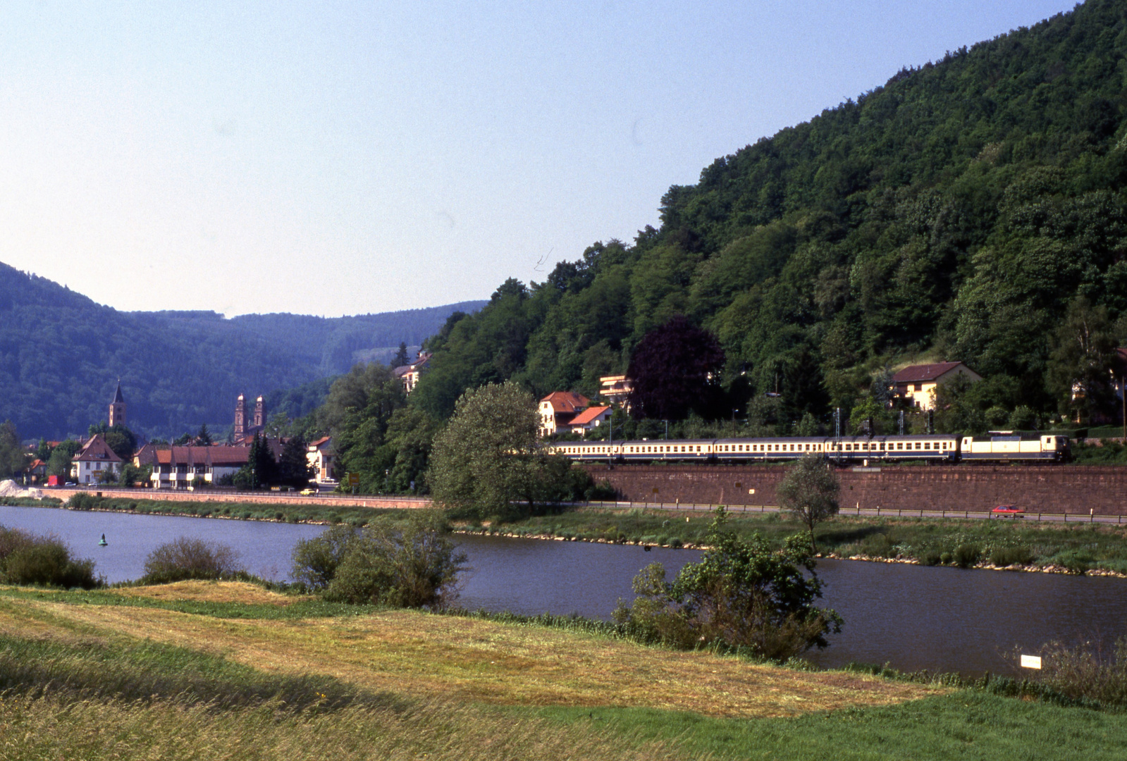 181 215 im Neckartal bei Eberbach