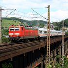 181 220 mit IC auf der Moselbrücke bei Bullay