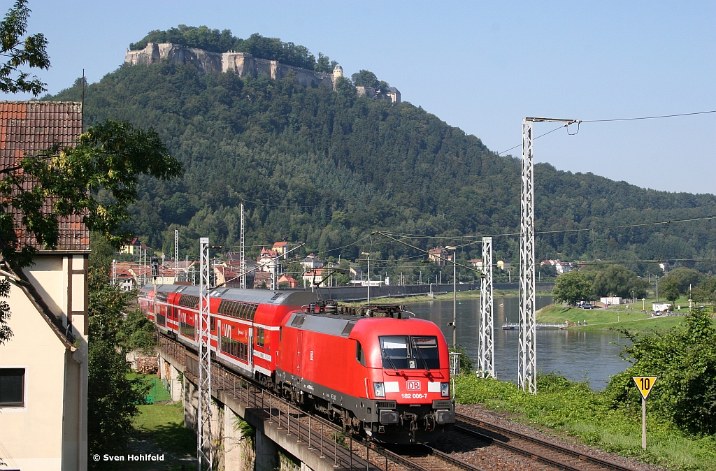 182 006 mit S-Bahn in Königstein (Sachs)