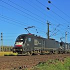 182 596-3 ES 64 U2-098 MRCE dispolok + ? mit einem gem. Güterzug