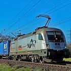 182 600-7 ES 64 U2-100 HUPAC für Raildox GmbH mit einem gem. Güterzug