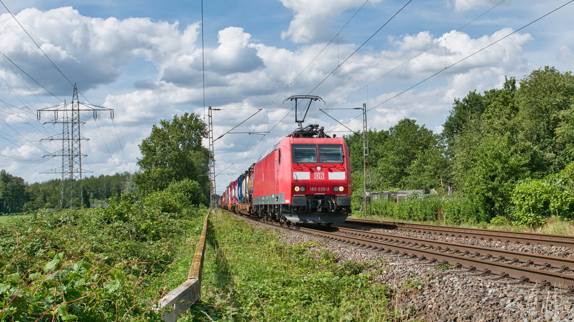 185 035 mit KLV-Zug in Hilden