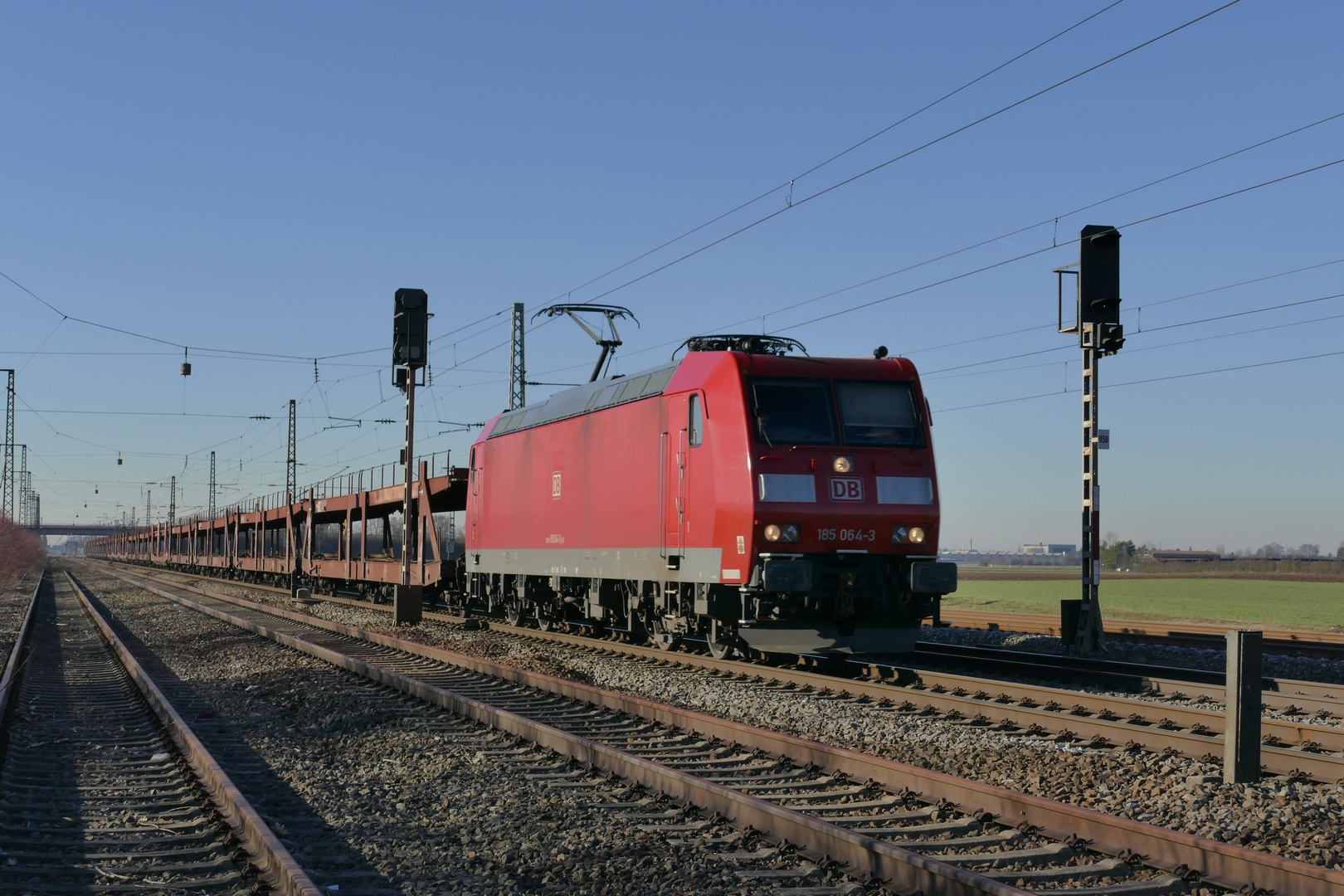 185 064-3 bei Heidelberg