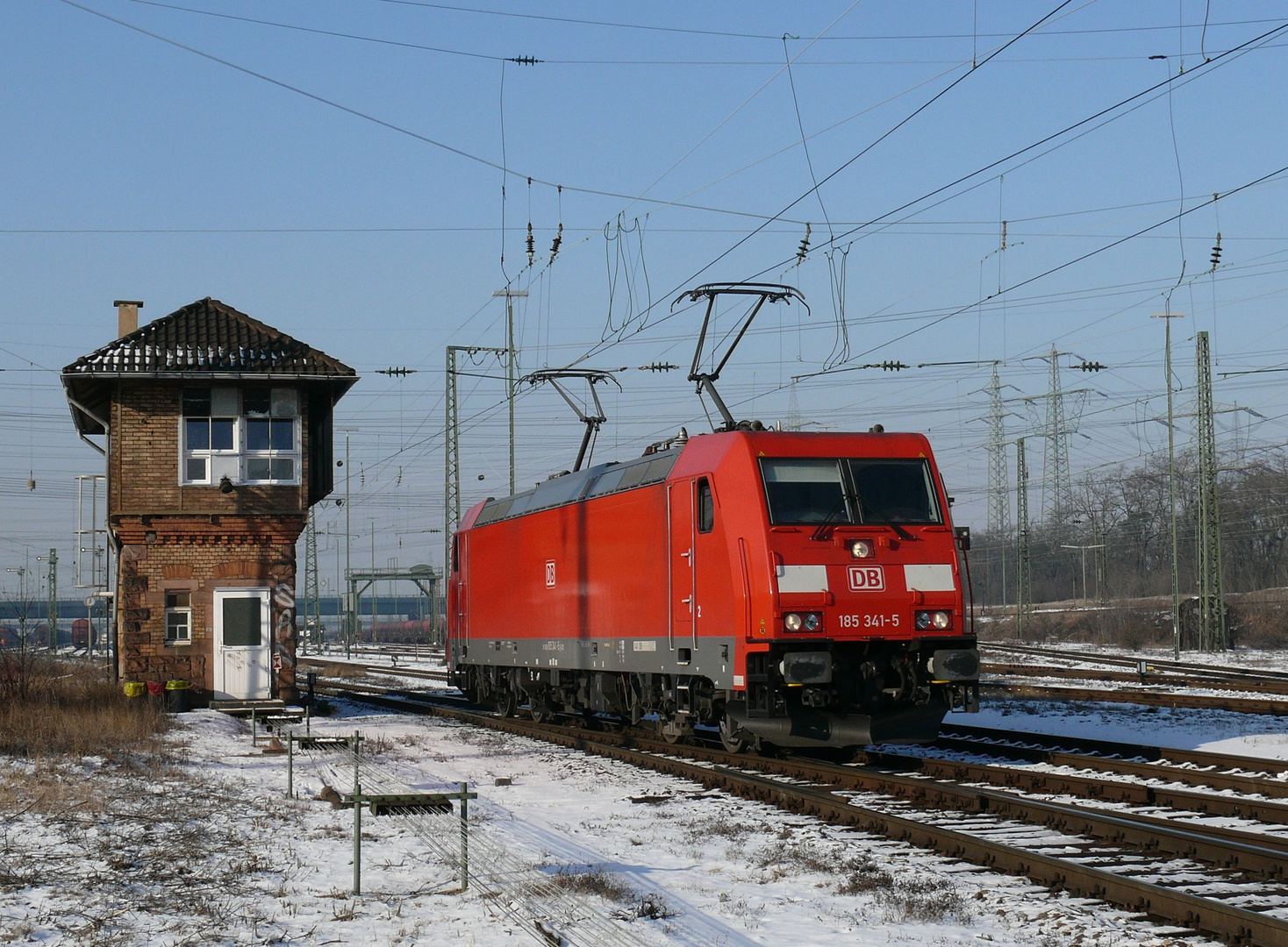 185 341-5 im RbF Mannheim