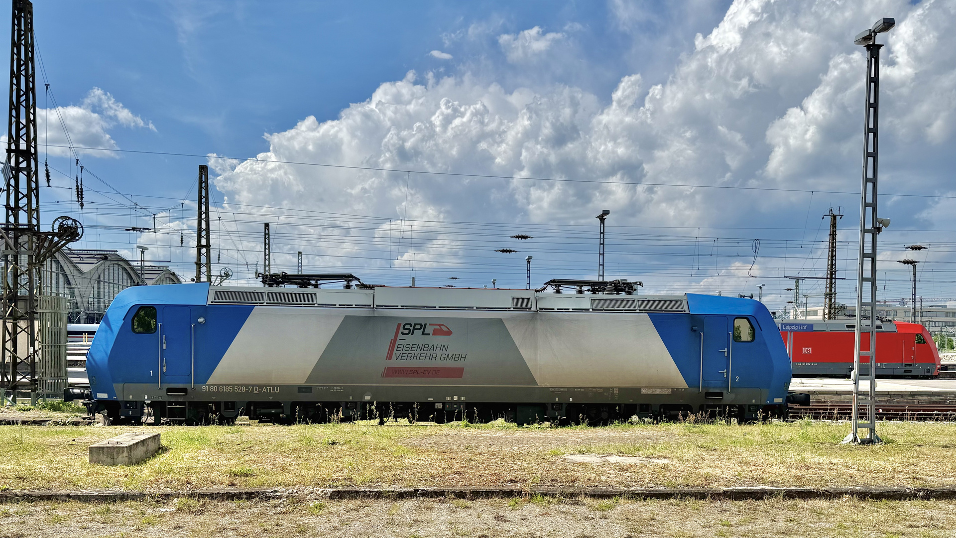 185 528-7  D-ATLU