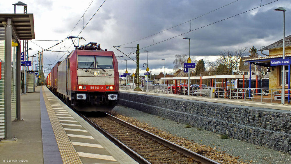 185 601-2 Crossrail mit einem gem. Güterzug