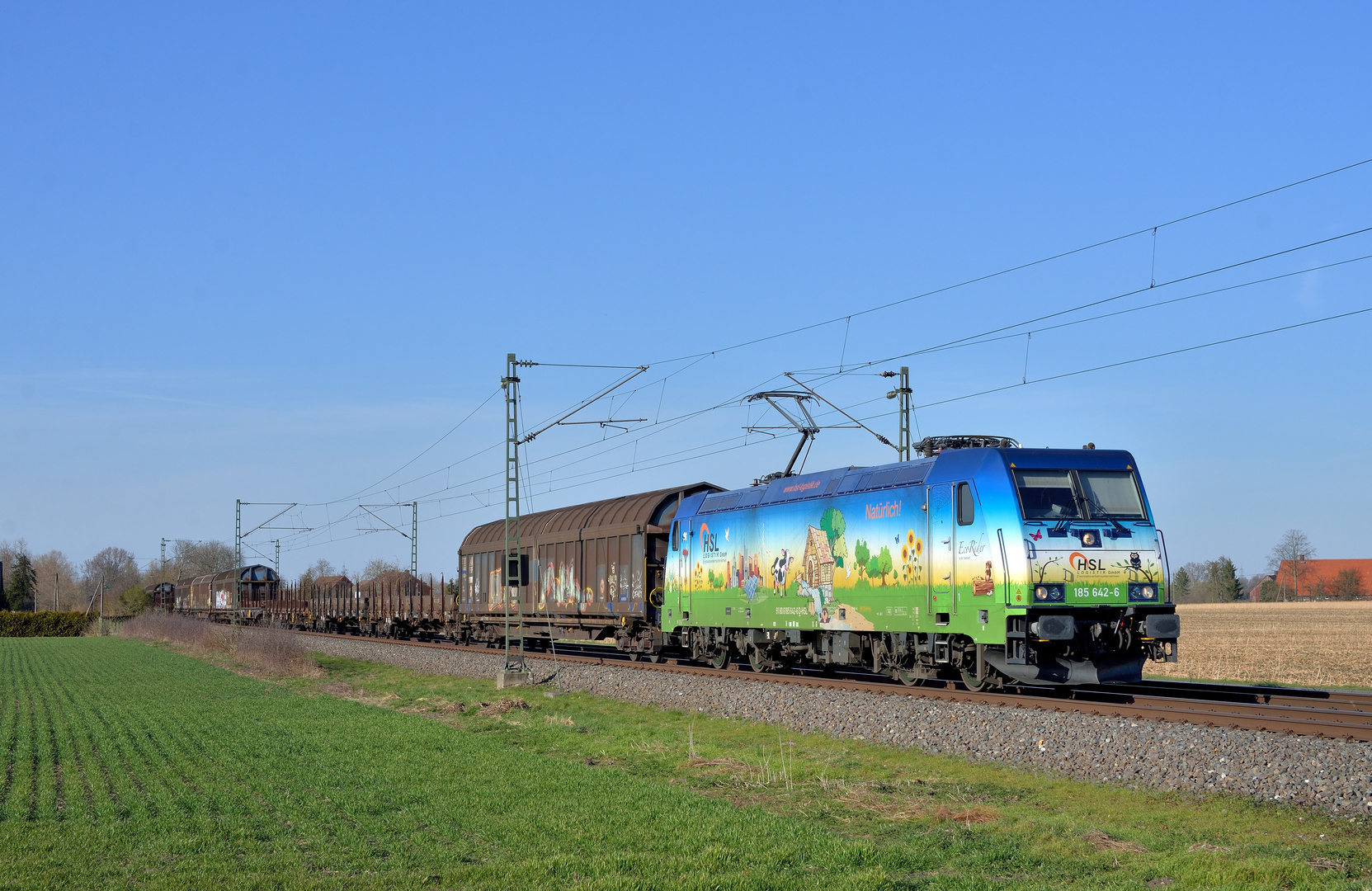 185 642-6 --HSL-Ecorider-- am 29.03.21 mit Saarrailzug in Mersch