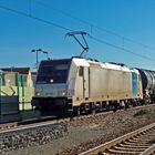 185 692-1 Railpool mit einem Kesselzug