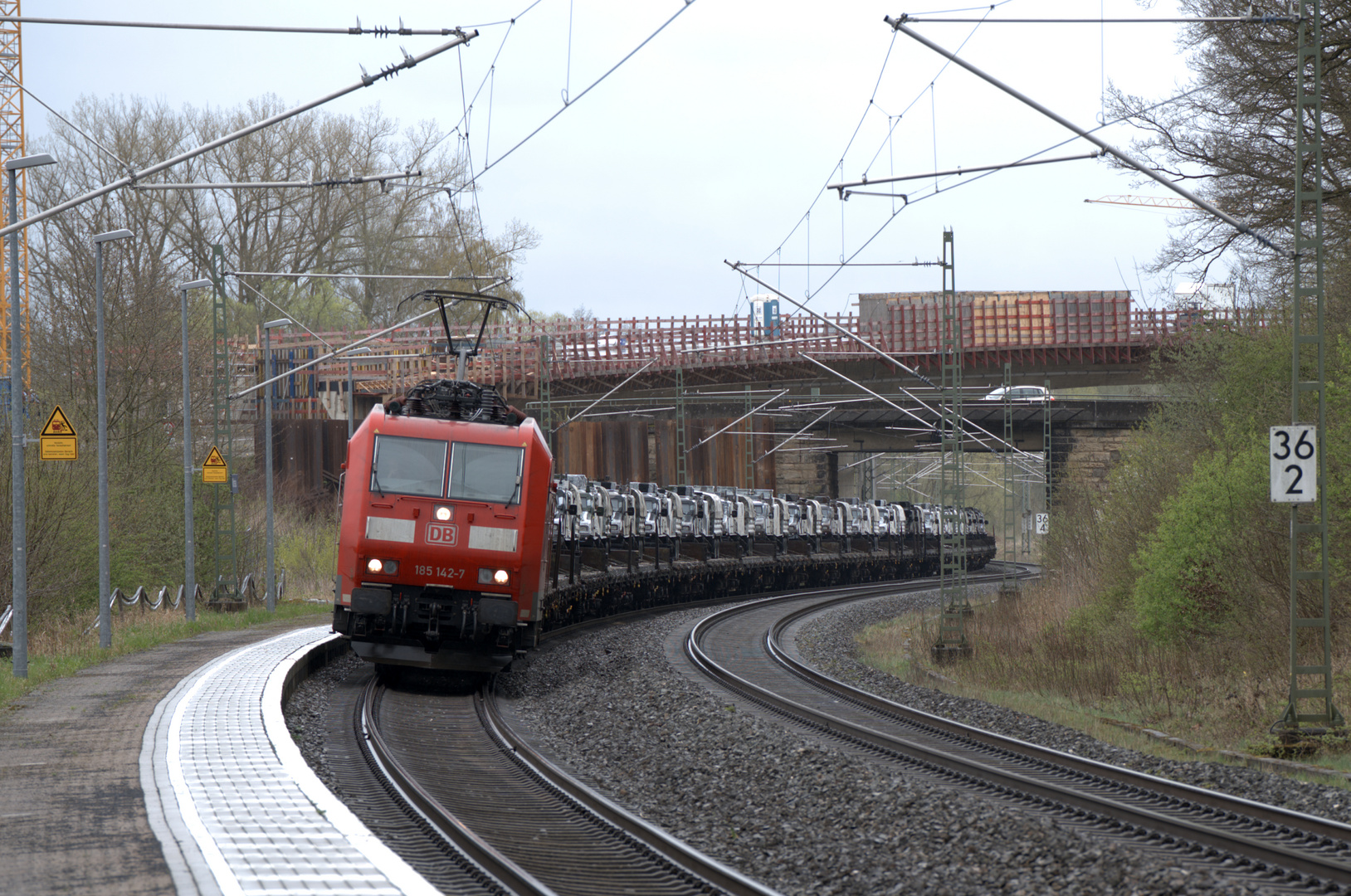 185_142 auf der KBS 840 Richtung Lichtenfels