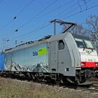 186 108 bls cargo mit einem gem. Güterzug