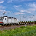 186 238 mit leerem "Stahlzug"