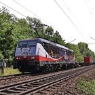 189 212 ES 64 F4-212 ERS Railways vor einem Containerzug