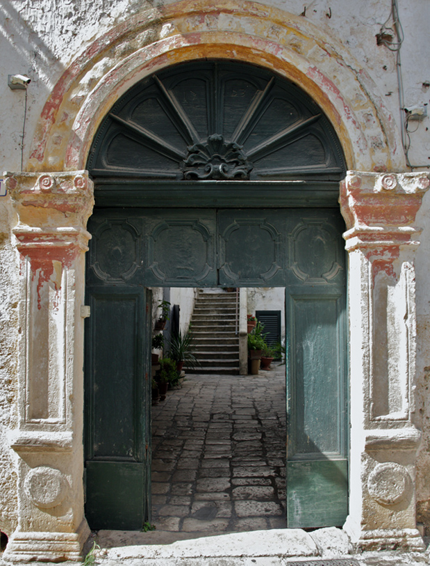 18th century courtyard